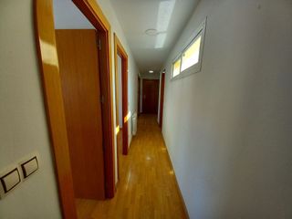 Piso en venta en Linares