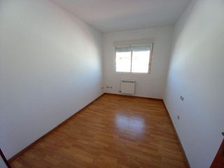 Piso en venta en Linares