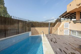 Casa pareada en alquiler en Lomas de Marbella Club - Puente Romano en Marbella