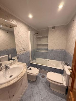 Piso en alquiler en Zona Teatro Campoamor en Oviedo