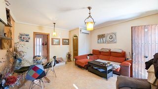 Casa adosada en venta en Nueva Torrevieja - Aguas Nuevas en Torrevieja