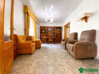 Casa adosada en venta en Viator