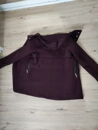 Abrigo paño granate forro borreguito