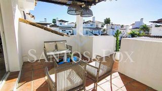 Piso en venta en Los Naranjos - Las Brisas en Marbella