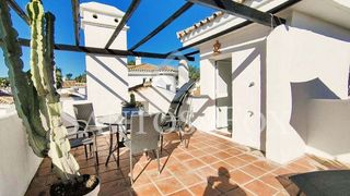 Piso en venta en Los Naranjos - Las Brisas en Marbella