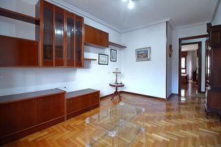 Piso en venta en Centro en Gijón