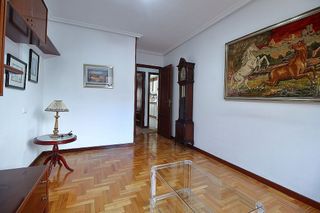 Piso en venta en Centro en Gijón