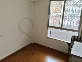 Piso en venta en Ensanche - Diputación en Alicante