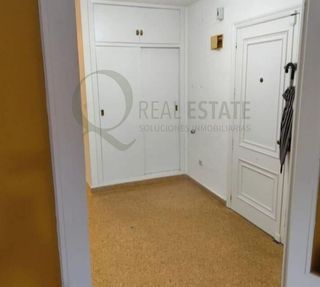Piso en venta en Ensanche - Diputación en Alicante
