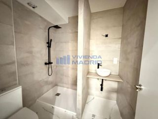 Piso en venta en Palomeras sureste en Madrid
