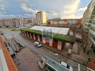 Piso en venta en Plaza España - Villa Pilar - Reyes Católicos - Vadillos en Burgos