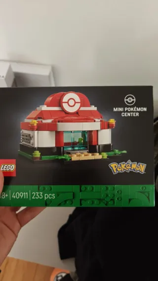 LEGO Mini Pokémon Center 40911