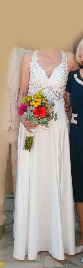 Vestido de Novia Blanco con Detalles