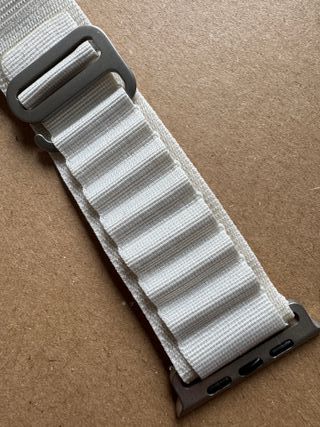 Cinturino Apple Alpine Loop Starlight