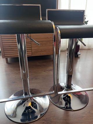 Dos taburetes para barra de cocina sky negro