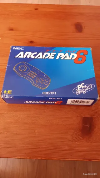 Mando PC Engine Arcade Pad 6 completo