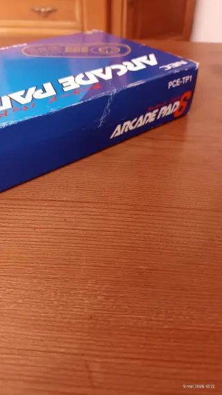 Mando PC Engine Arcade Pad 6 completo