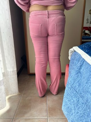Pantaloni in velluto rosa