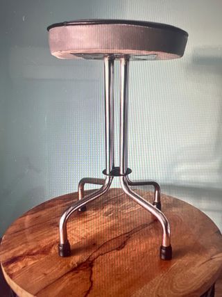 Taburete Vintage 70s Metal y Piel Sintética