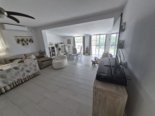 Chalet en venta en Cártama