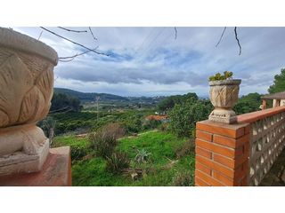 Chalet en venta en L'Alquenència en Alzira