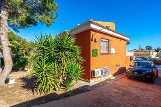 Chalet en venta en Altos - La Florida en Orihuela