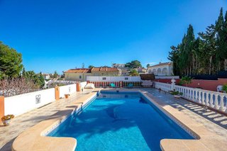Chalet en venta en Altos - La Florida en Orihuela