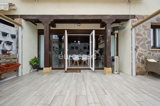 Casa adosada en venta en Entrambasaguas