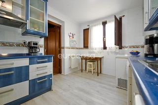 Casa adosada en venta en Entrambasaguas