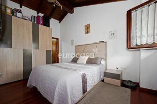 Casa adosada en venta en Entrambasaguas