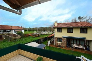 Casa adosada en venta en Entrambasaguas