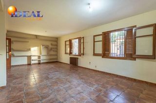 Chalet en venta en Gójar