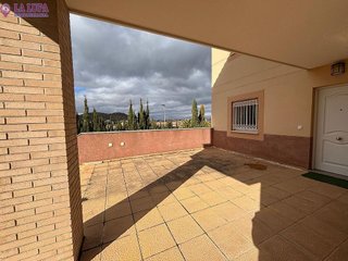 Casa adosada en venta en Guardia de Jaén (La)