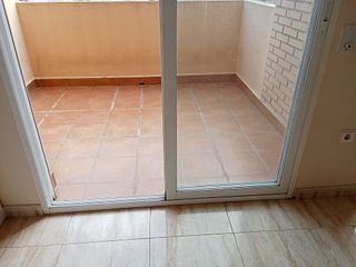 Casa adosada en venta en Zona Urbanizaciones en Alzira