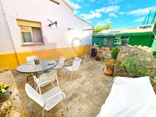 Chalet en venta en Portillejo - Valdegastea en Logroño