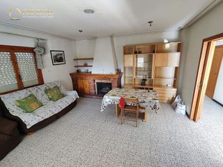 Casa adosada en venta en Las Bayas en Elche