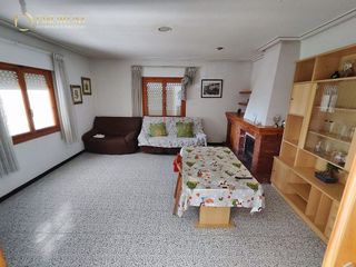 Casa adosada en venta en Las Bayas en Elche