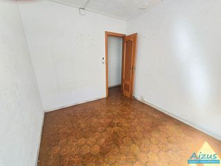 Piso en venta en Zona Mercat en Rubí