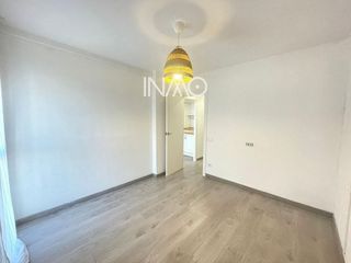 Piso en venta en Centre en Rubí