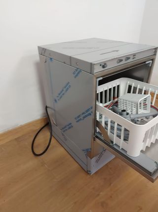 LAVASTOVIGLIE PROFESSIONALE INOX NUOVA IN OFFERTA