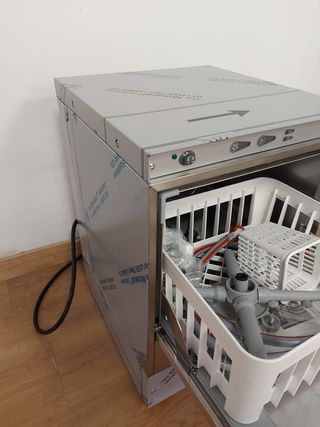 LAVASTOVIGLIE PROFESSIONALE INOX NUOVA IN OFFERTA