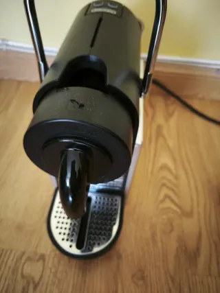 Macchina da caffè a cialde DeLonghi