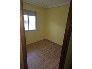 Piso en venta en Parque Alcosa - Jardines del Edén en Sevilla