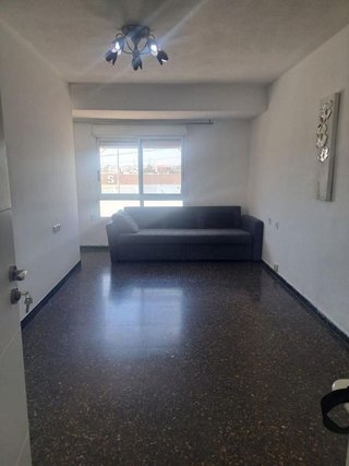 Piso en venta en La Torre en Valencia