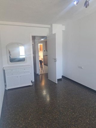 Piso en venta en La Torre en Valencia