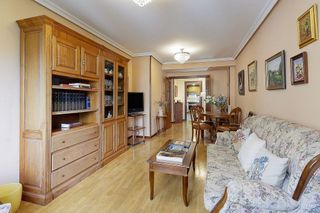 Piso en venta en Santo Domingo en Oviedo