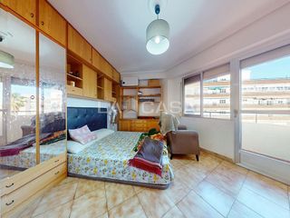 Piso en venta en Natzaret en Valencia