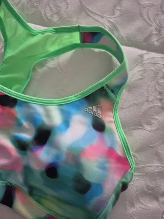 Top deportivo Adidas multicolor