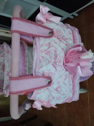 Carrello per bambole Reborn Martina