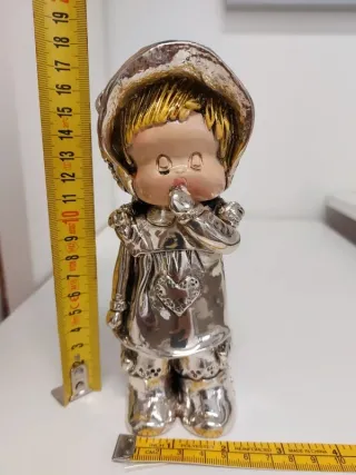 Scultura Bambola Resina Dorata